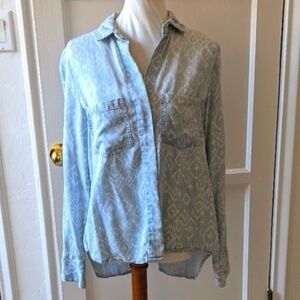 Bella Dahl Light Blue Patterned Button-Up Shirt Size Small